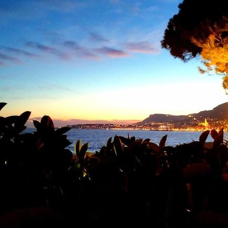 A Un Passo Dal Mare Balzi Rossi Apartment Ventimiglia Bagian luar foto