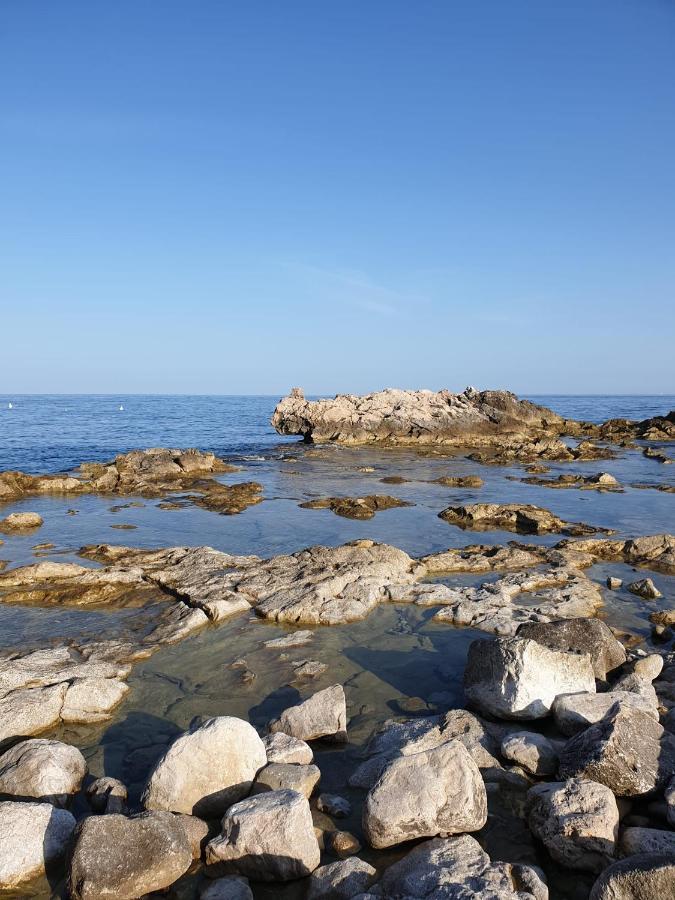 A Un Passo Dal Mare Balzi Rossi Apartment Ventimiglia Bagian luar foto