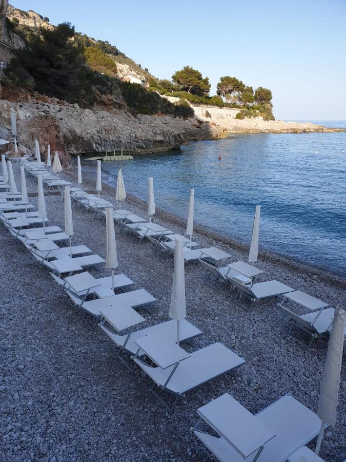 A Un Passo Dal Mare Balzi Rossi Apartment Ventimiglia Bagian luar foto